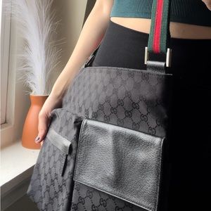 GUCCI GG Monogram Web Medium Crossbody Double Pocket Messenger Bag Black
